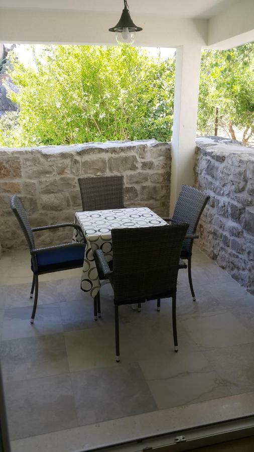 באסקה וודה Apartments Dvor - Ap1, Ap2, Ap3 מראה חיצוני תמונה