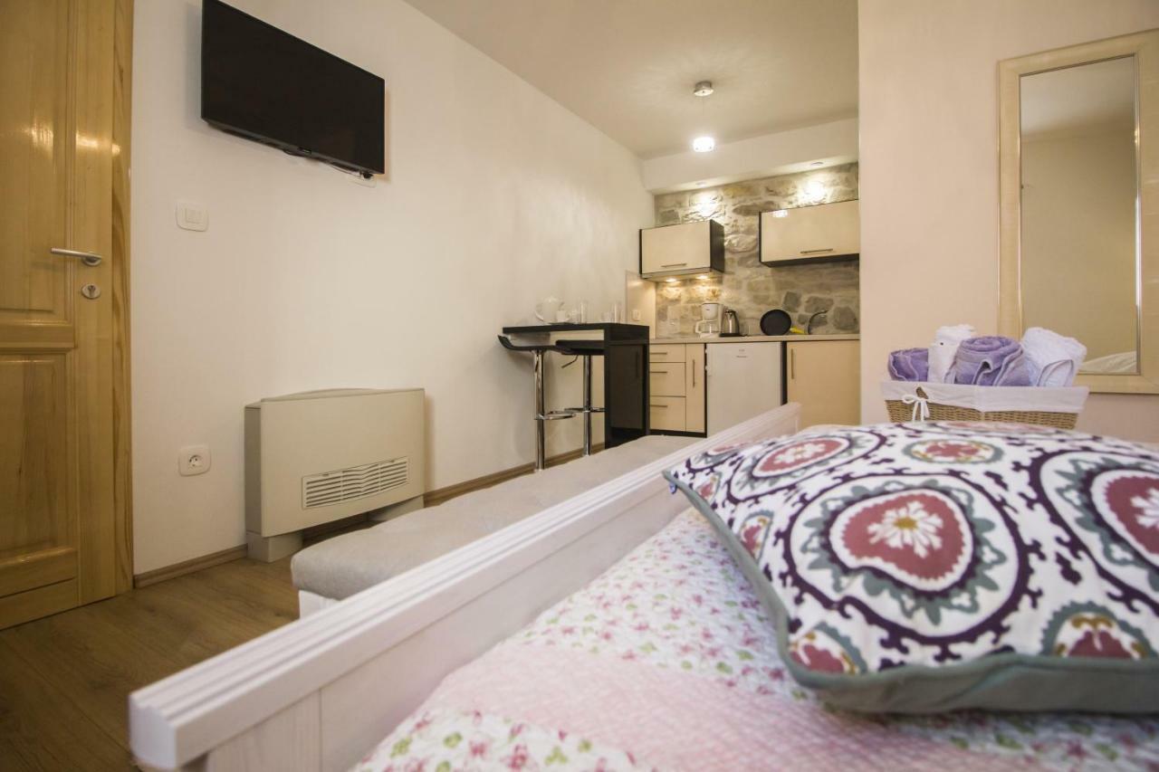 באסקה וודה Apartments Dvor - Ap1, Ap2, Ap3 מראה חיצוני תמונה