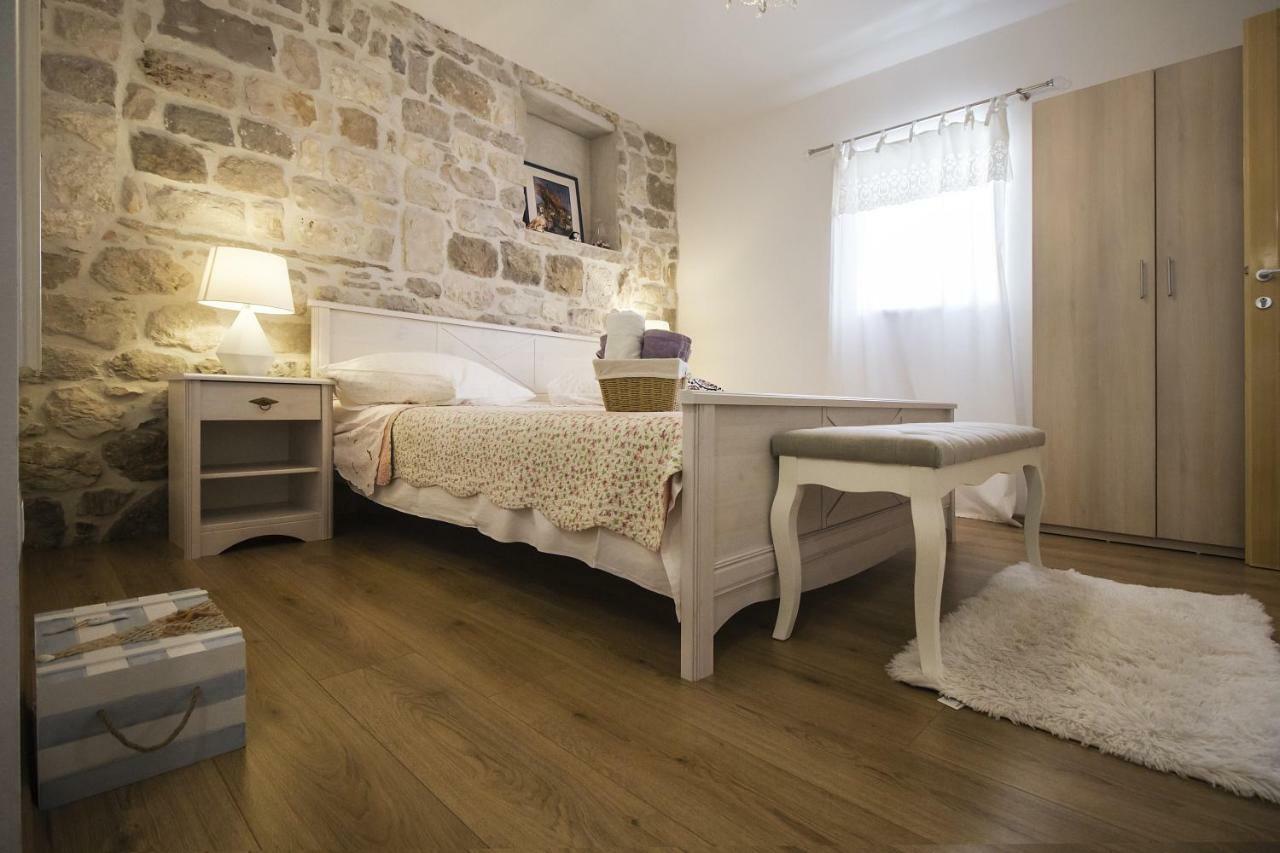 באסקה וודה Apartments Dvor - Ap1, Ap2, Ap3 מראה חיצוני תמונה