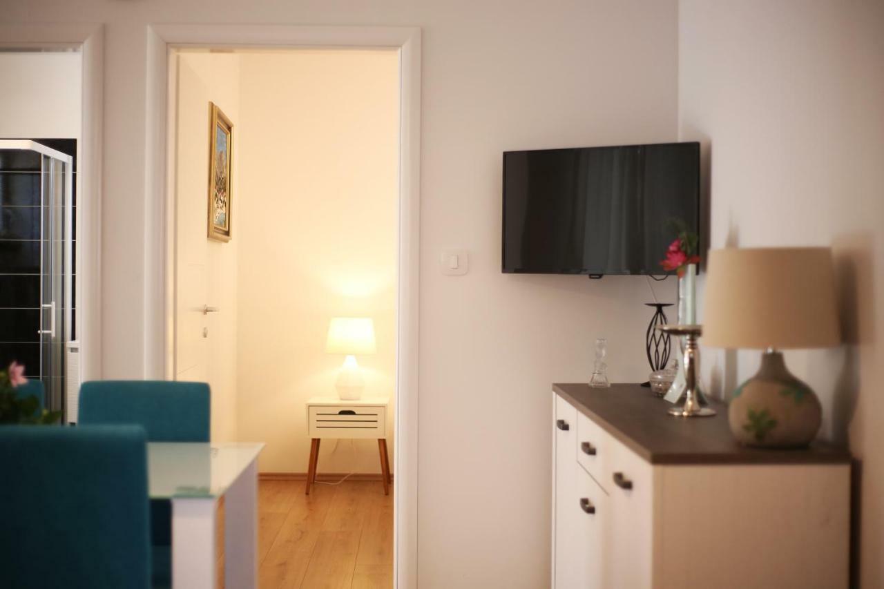 באסקה וודה Apartments Dvor - Ap1, Ap2, Ap3 מראה חיצוני תמונה